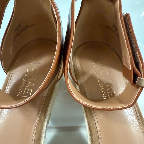 Michael by Michael Shannon Wedge Sandals – Size 9 – Tan Espadrille Platform, EUC - Picture 9 of 10